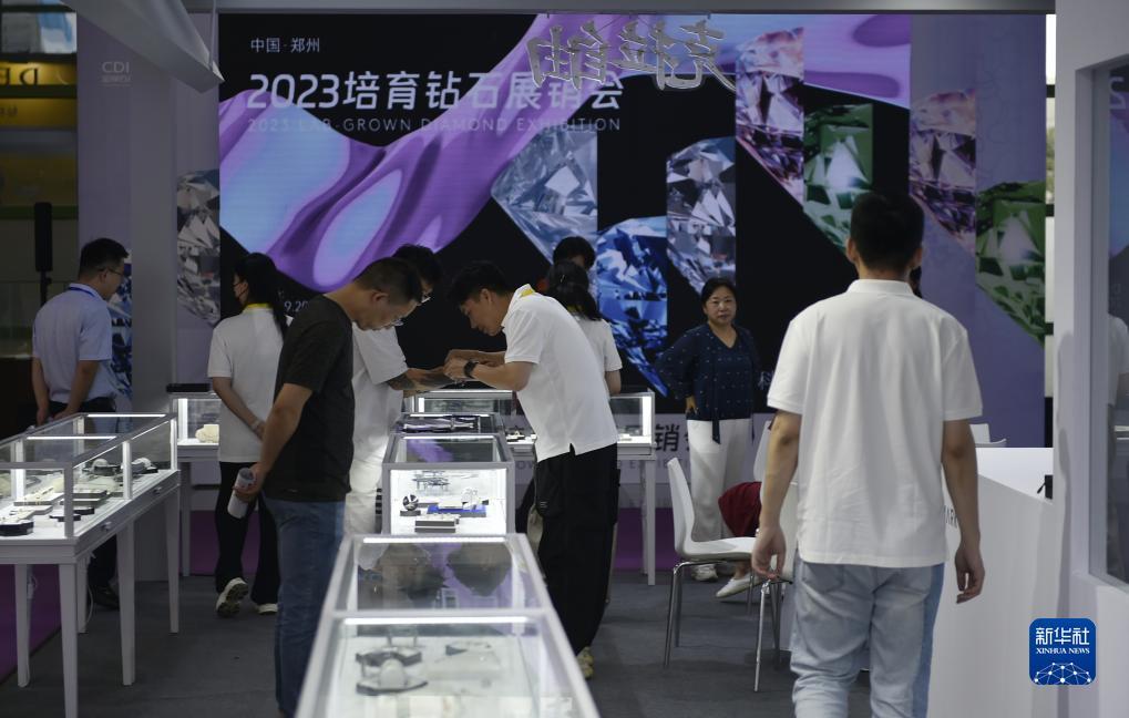 拖拉机纸牌游戏在线玩